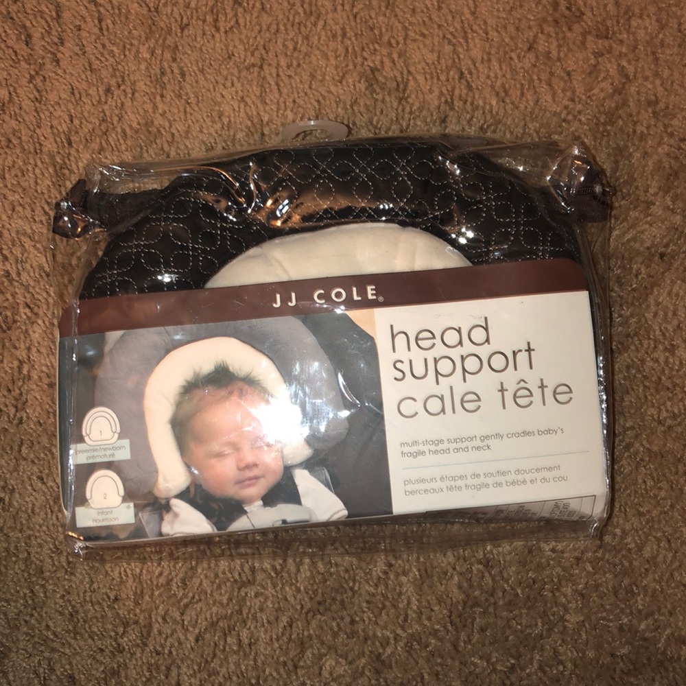 JJ Cole head support